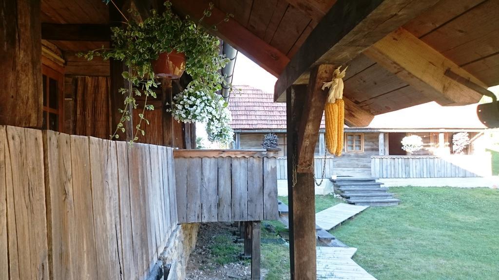 Rustic Home Mia Duga Resa Room photo