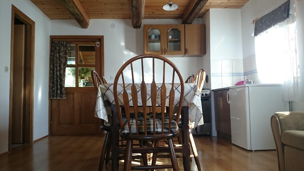 Rustic Home Mia Duga Resa Room photo